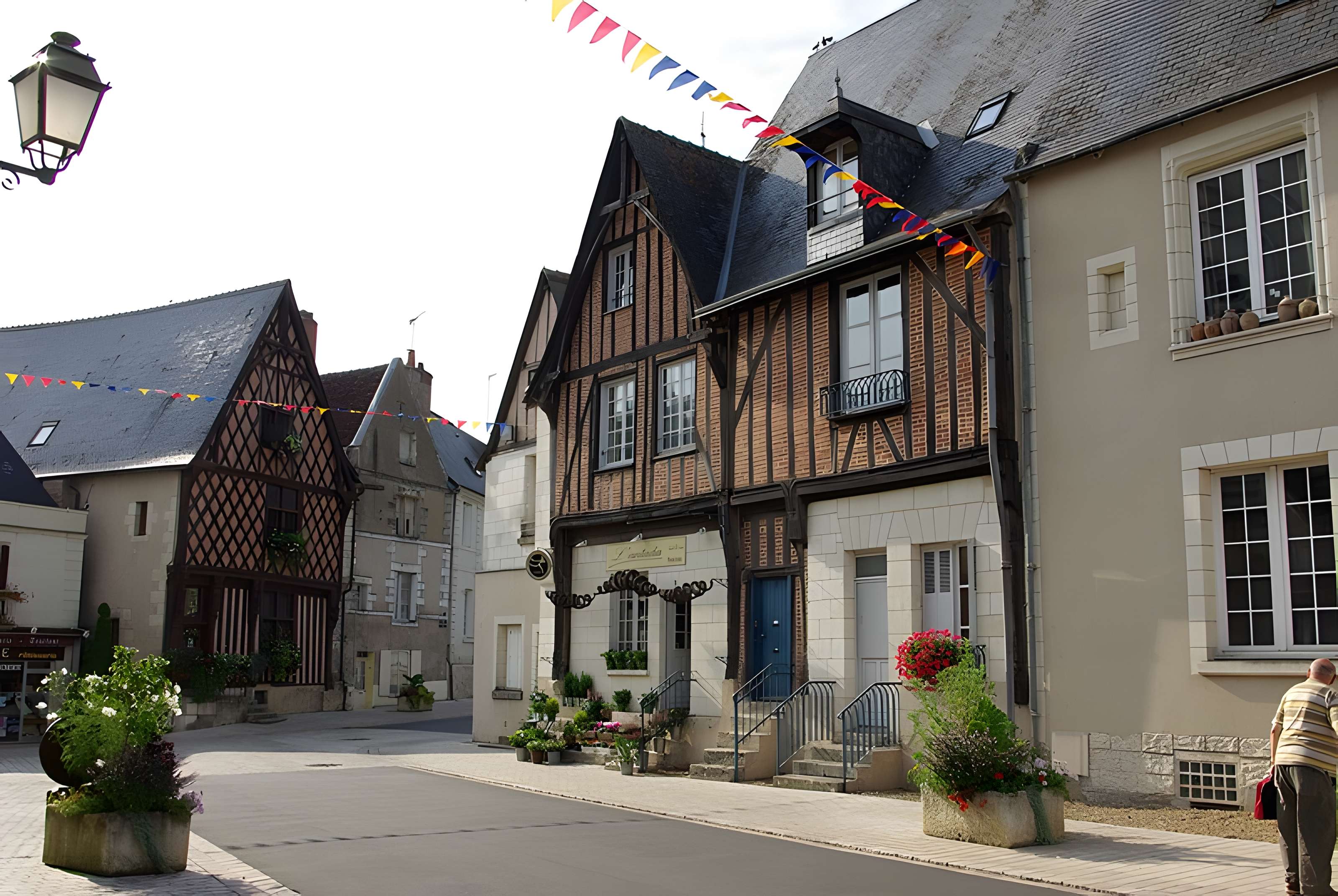 Maison à pans de bois, 4 Rue Paul-Louis-Courier à Luynes