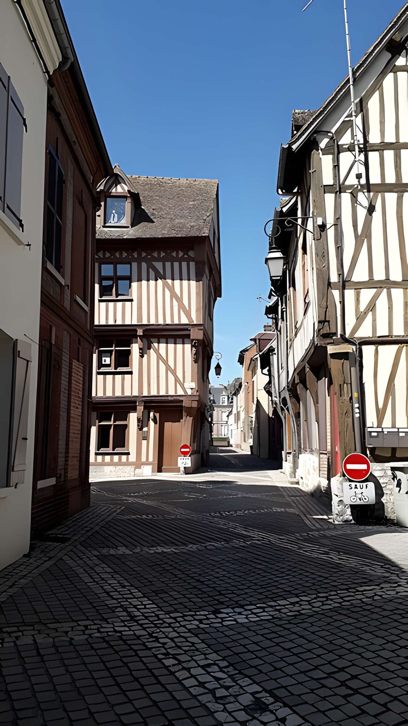 Maison à pans de bois, 41 Rue aux Huiliers à Louviers