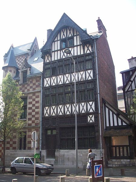 Photo de Maison à pans de bois, 5 Rue Eugène-Dutuit à Rouen