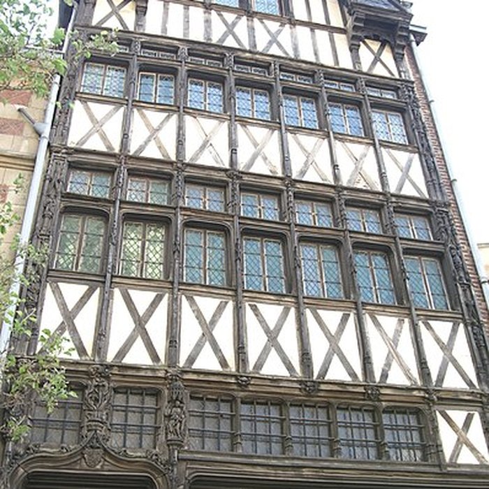 Photo de Maison à pans de bois, 5 Rue Eugène-Dutuit à Rouen
