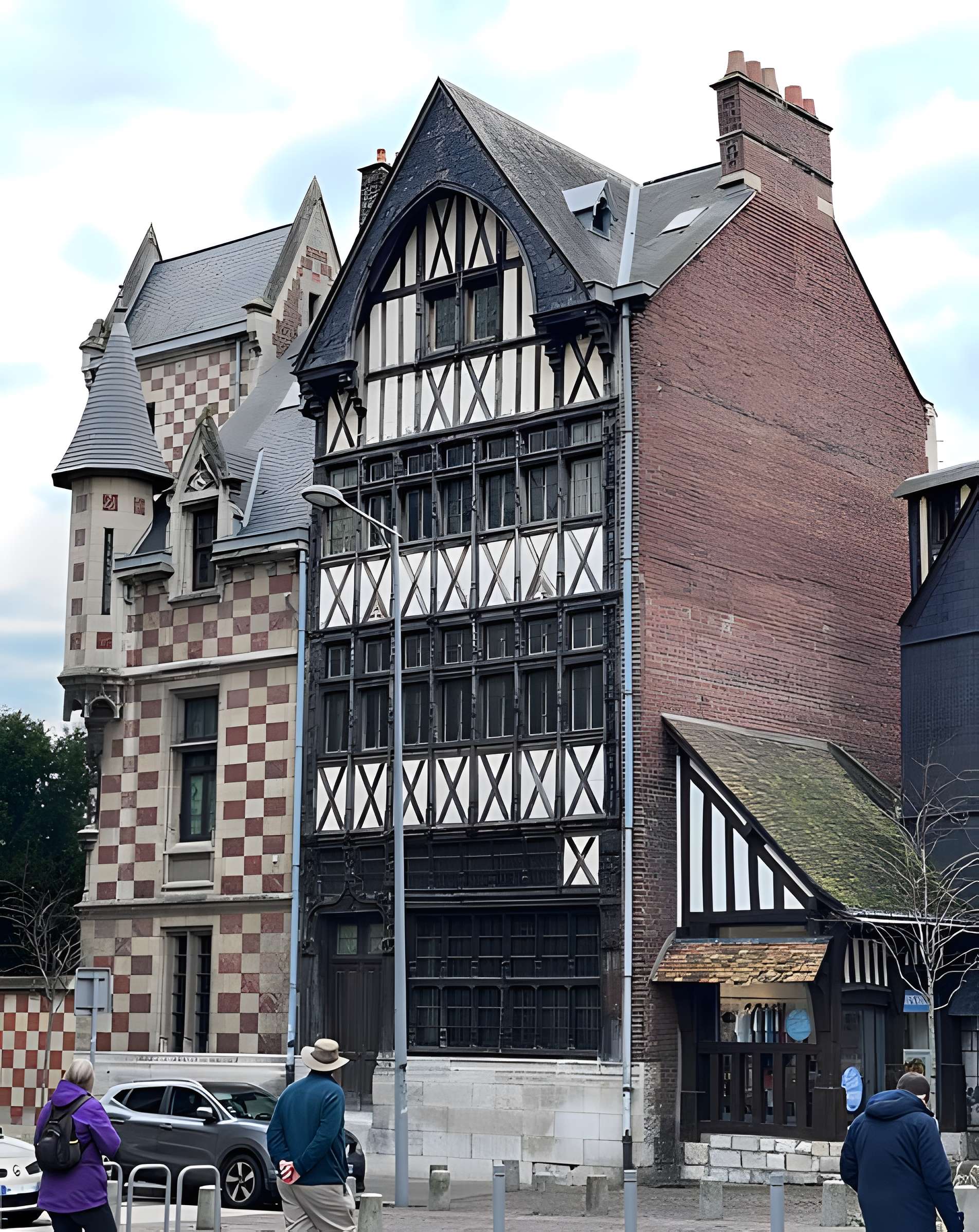 Maison à pans de bois, 5 Rue Eugène-Dutuit à Rouen