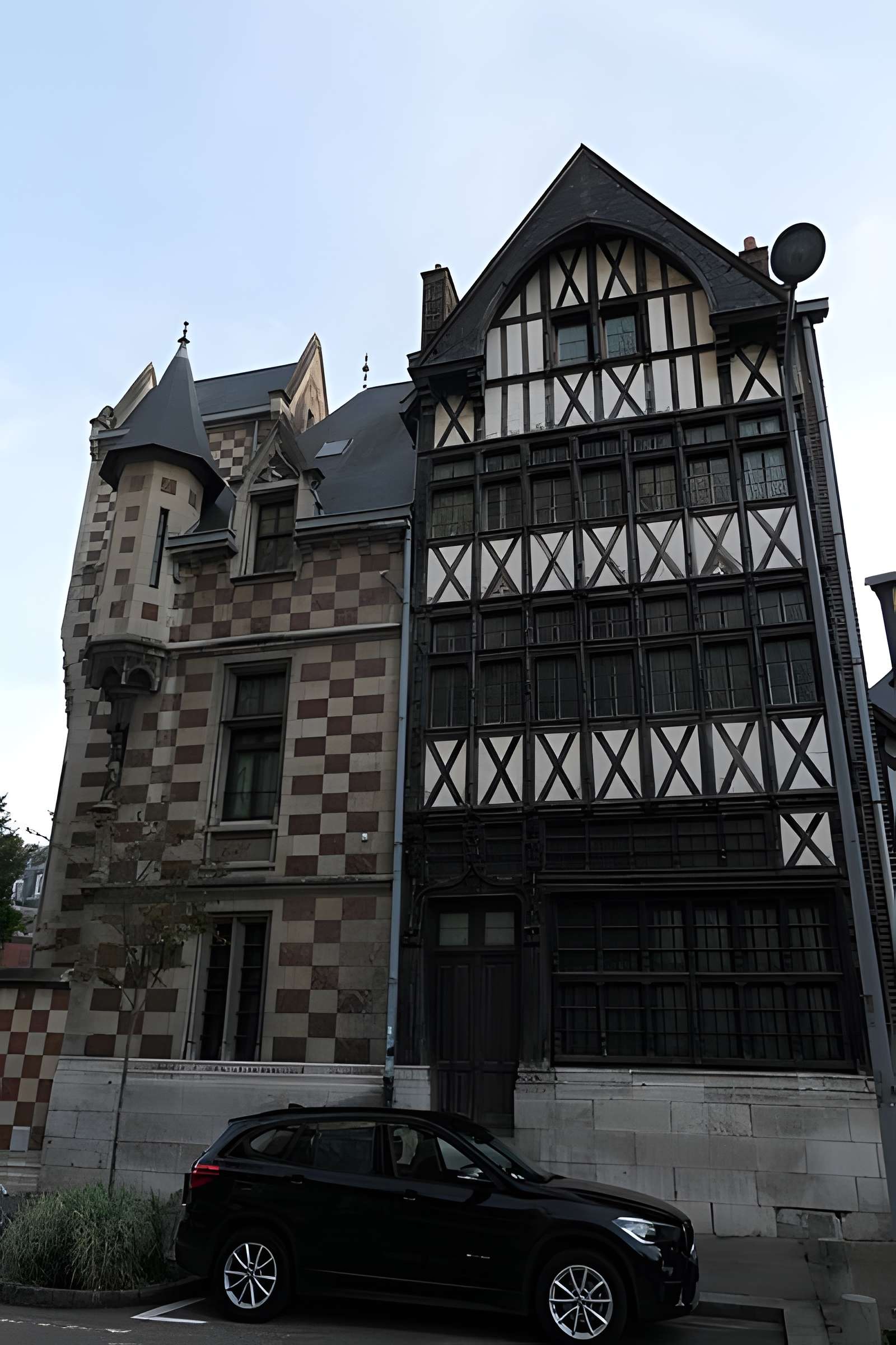 Maison à pans de bois, 5 Rue Eugène-Dutuit à Rouen
