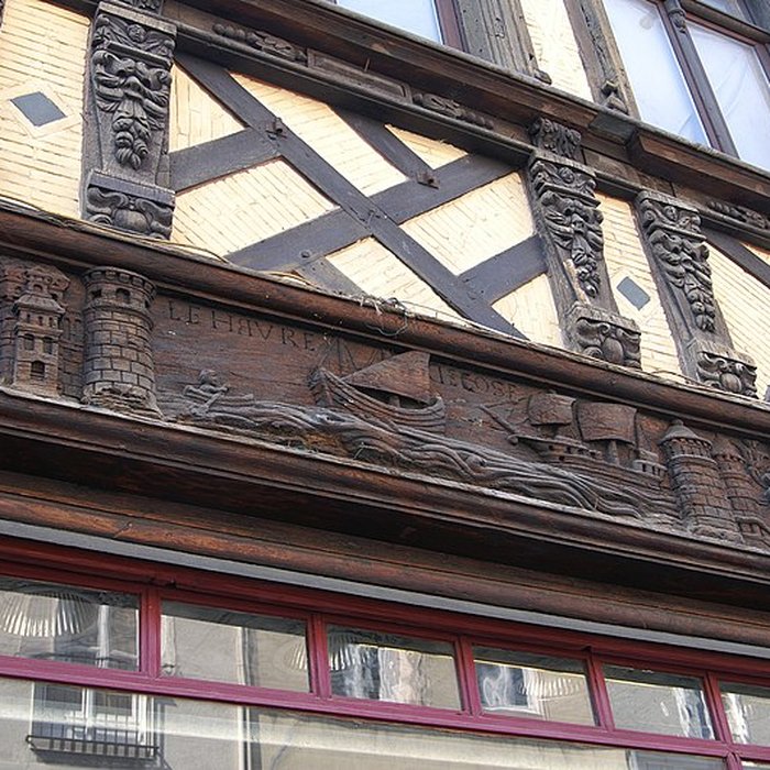 Photo de Maison à pans de bois, 83 Rue dAmiens à Rouen