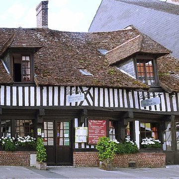 Maison à pans de bois, à Montreuil
