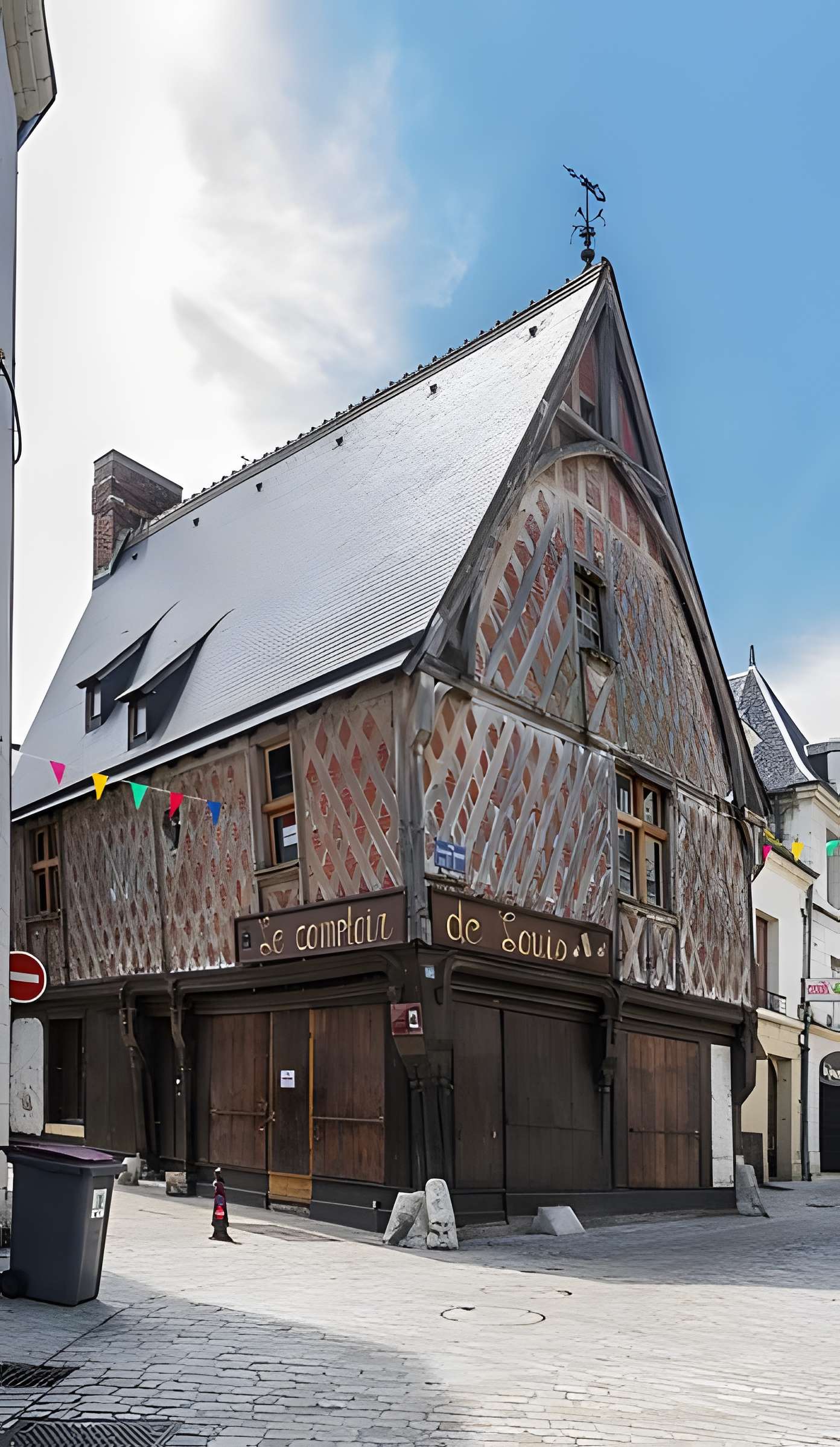 Maison à pans de bois, Grande-Rue à Saint-Aignan