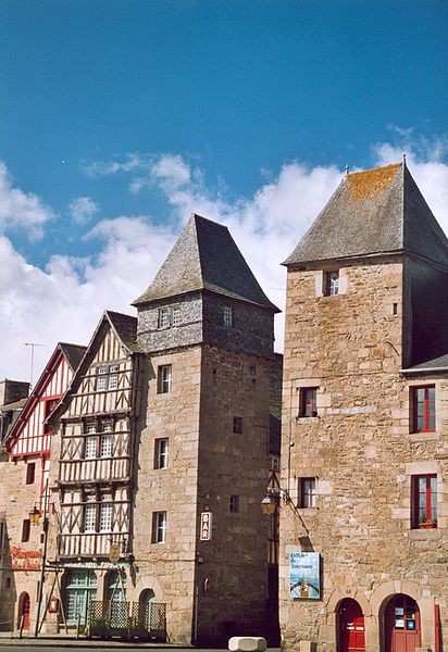 Photo de Maison à pans de bois, Quai de Jaudy à Tréguier