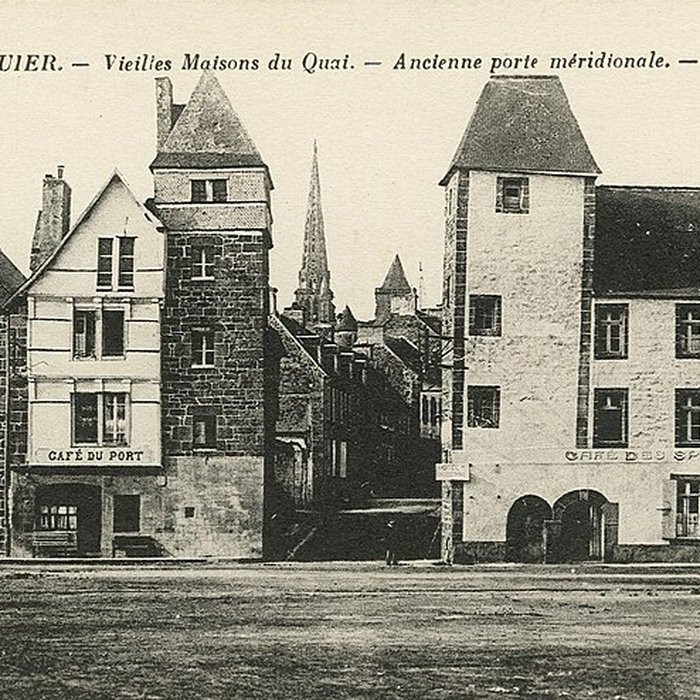 Photo de Maison à pans de bois, Quai de Jaudy à Tréguier