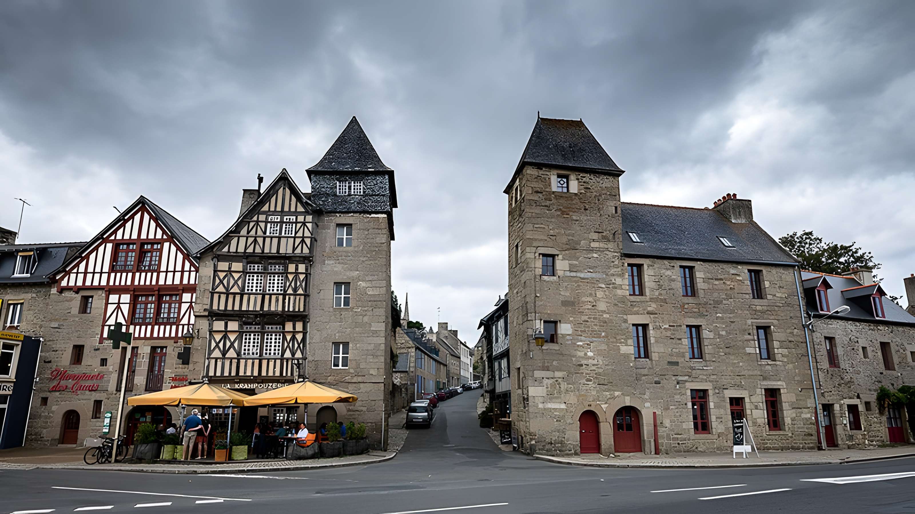 Maison à pans de bois, Quai de Jaudy à Tréguier