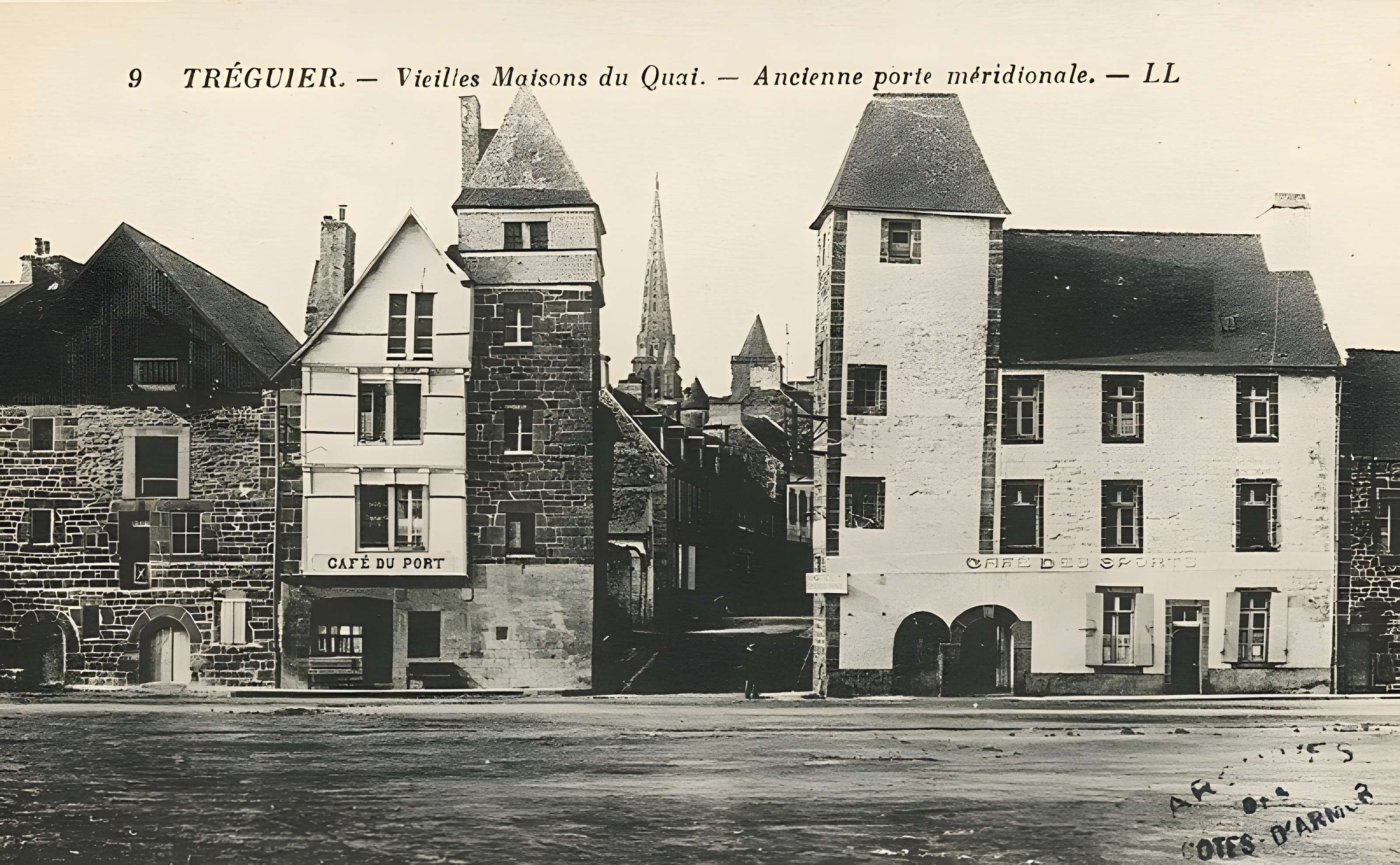 Maison à pans de bois, Quai de Jaudy à Tréguier