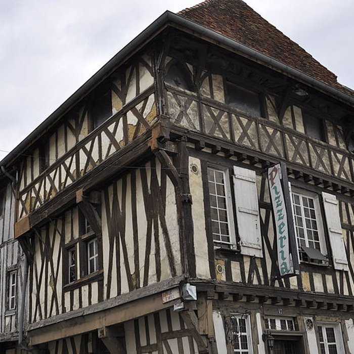 Photo de Maison à pans de bois, Rue Catel à Saint-Dizier