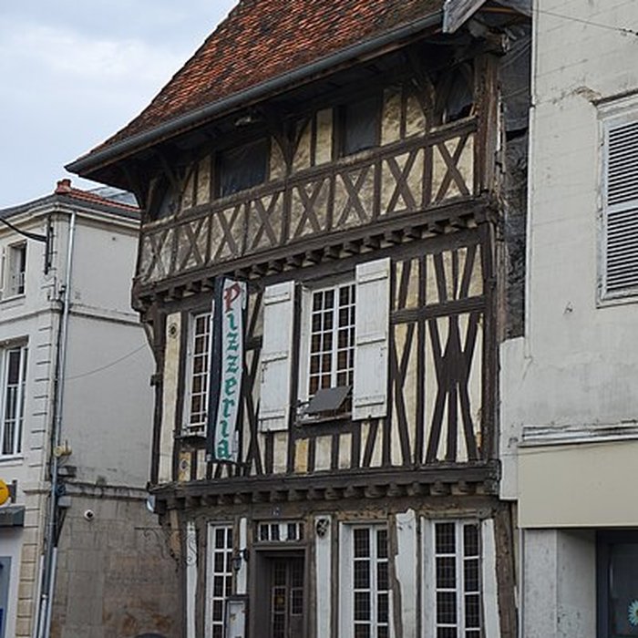 Photo de Maison à pans de bois, Rue Catel à Saint-Dizier