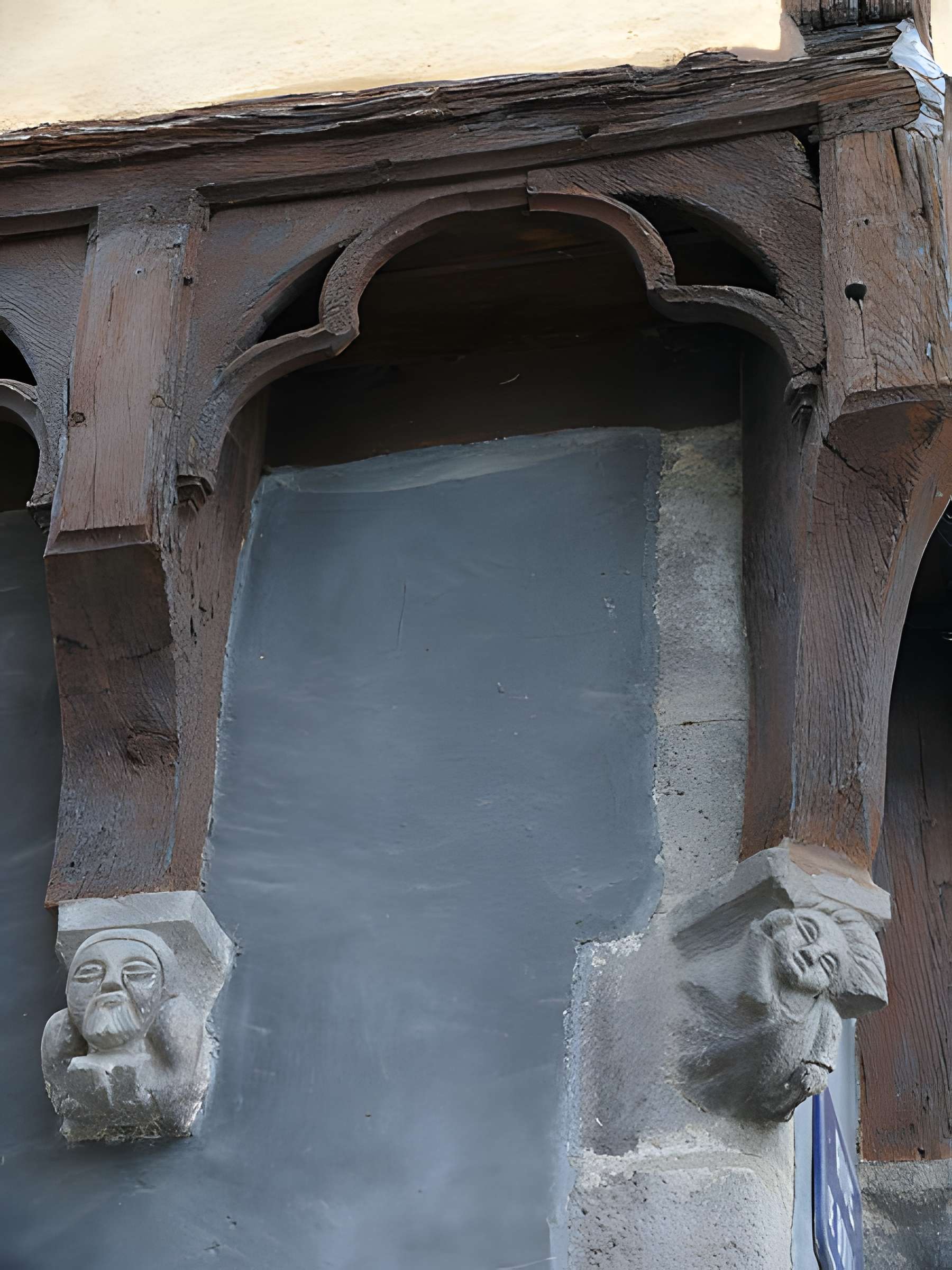 Maison à pans de bois, Rue de Bouillon à Maringues