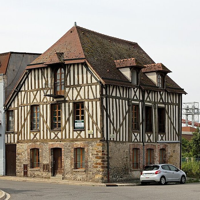 Photo de Maison à pans de bois, Rue de lAbreuvoir à Bray-sur-Seine