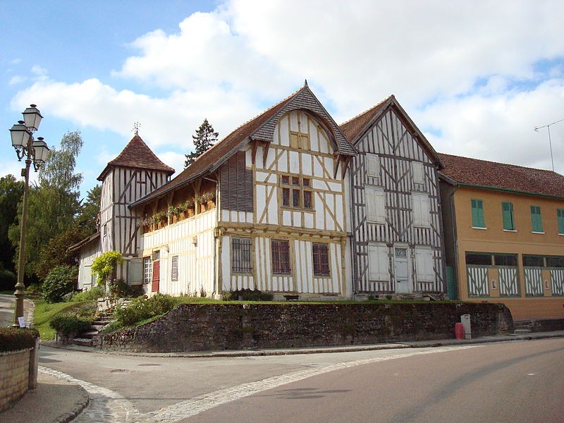 Photo de Maison à pans de bois, Rue du Gillard à Chavanges