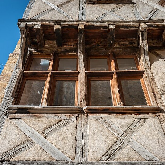 Photo de Maison à pans de bois, Rue du Palais à Vic-le-Comte