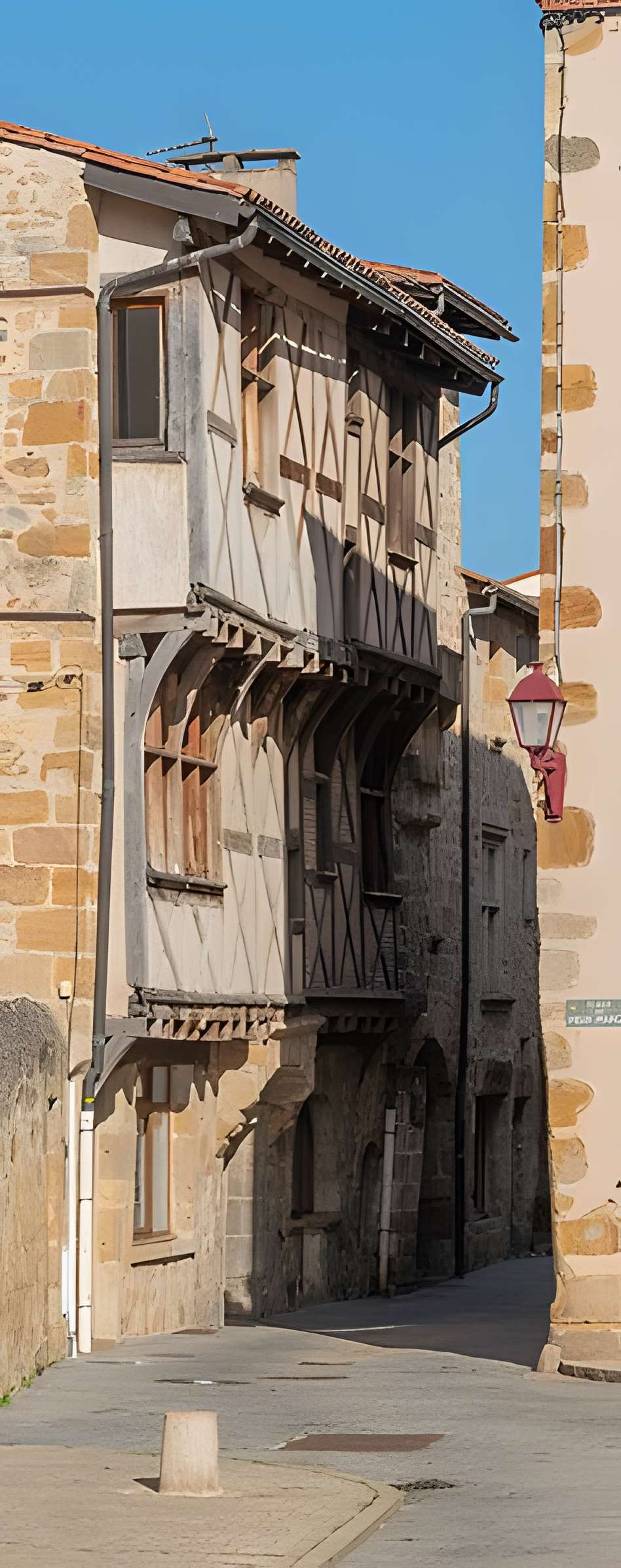 Maison à pans de bois, Rue du Palais à Vic-le-Comte