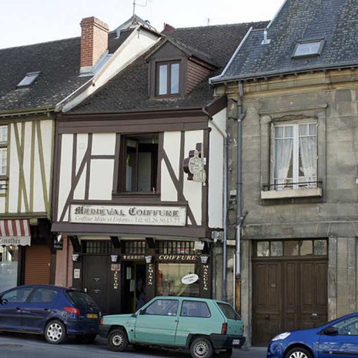 Photo de Maison à pans de bois, Rue Saint-Julien à Reims
