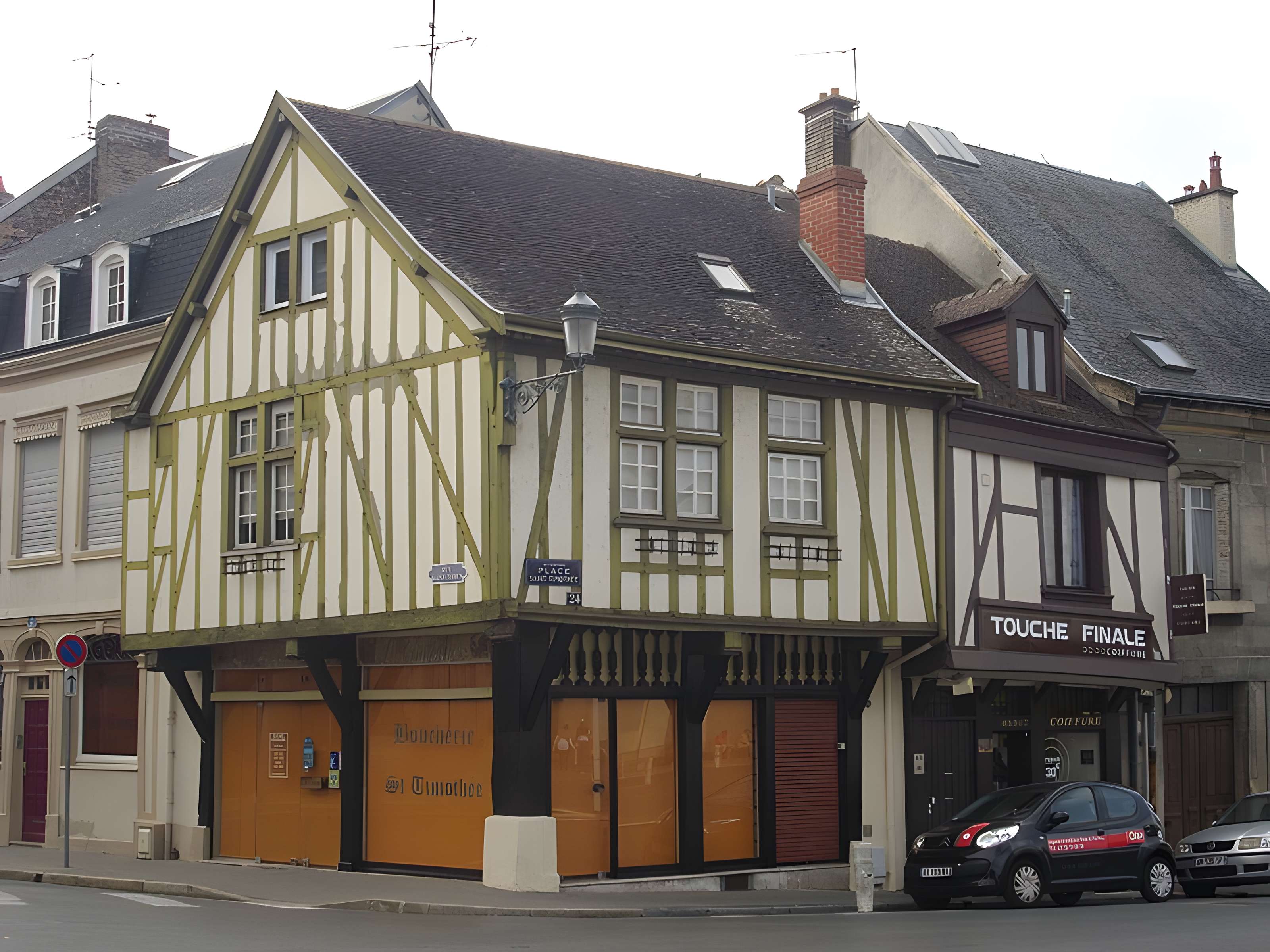 Maison à pans de bois, Rue Saint-Julien à Reims