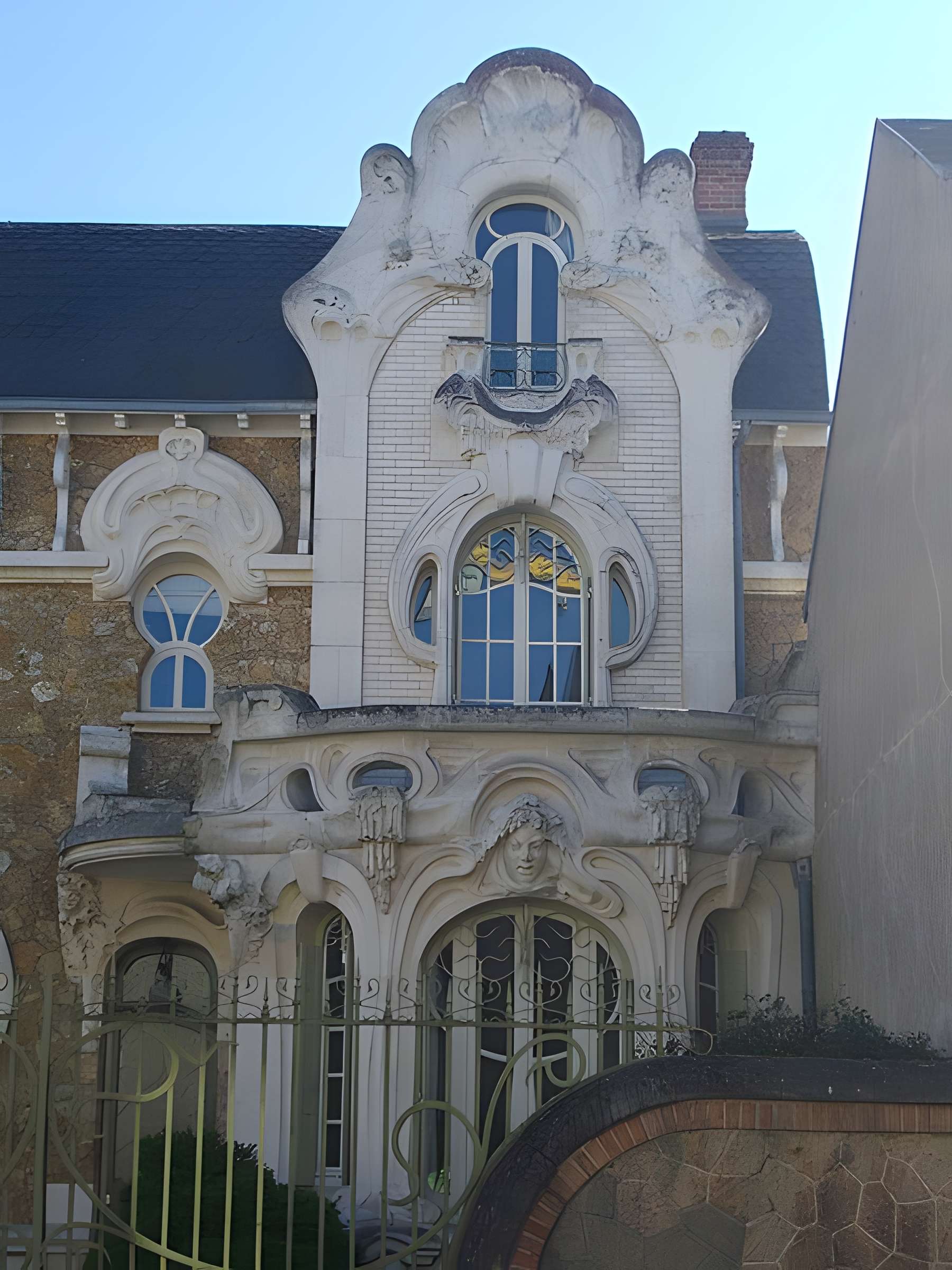 Maison Art Nouveau, 46 Rue Saint-Marc à Orléans