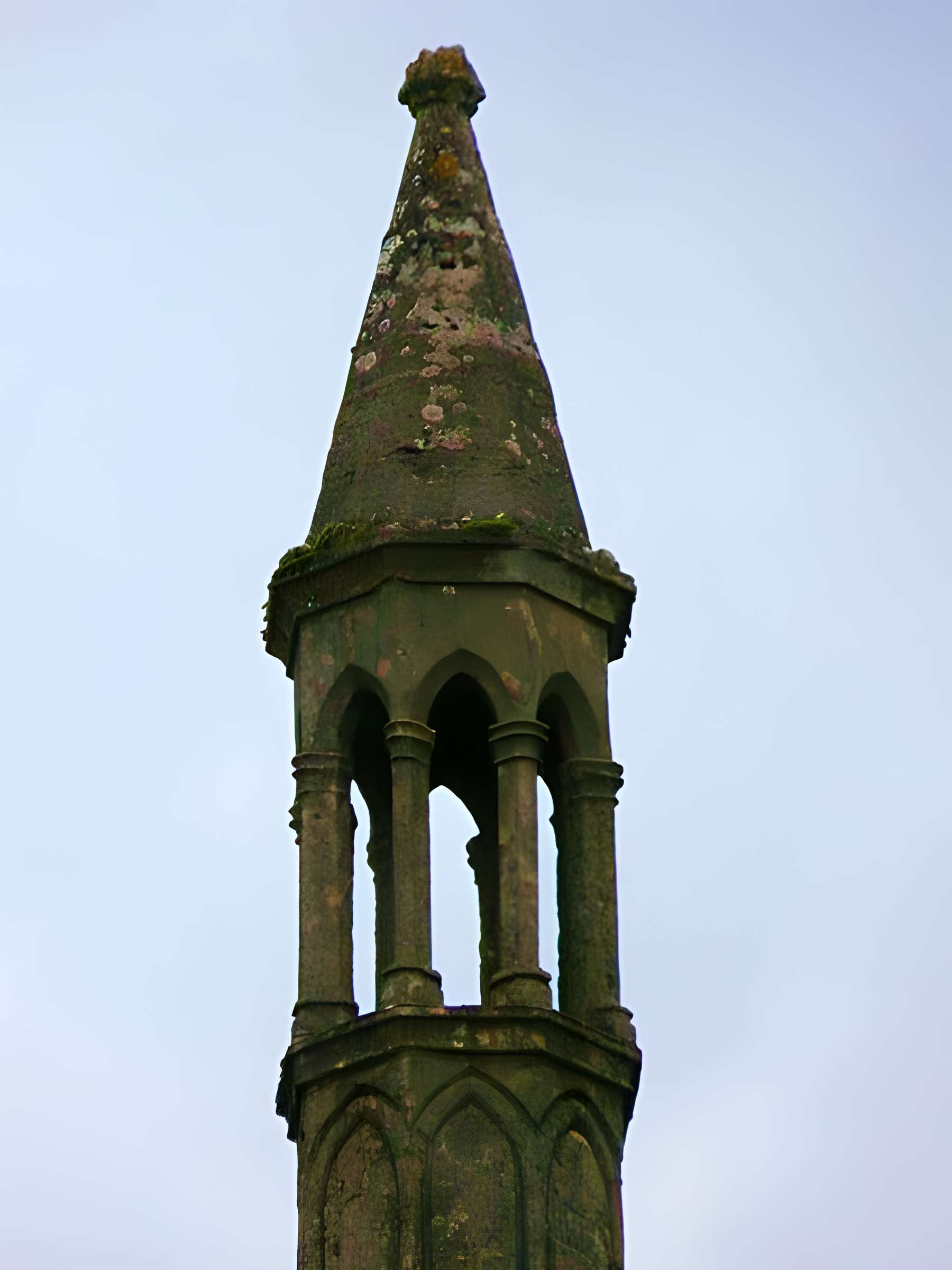 Maison avec cheminée gothique à Carlux