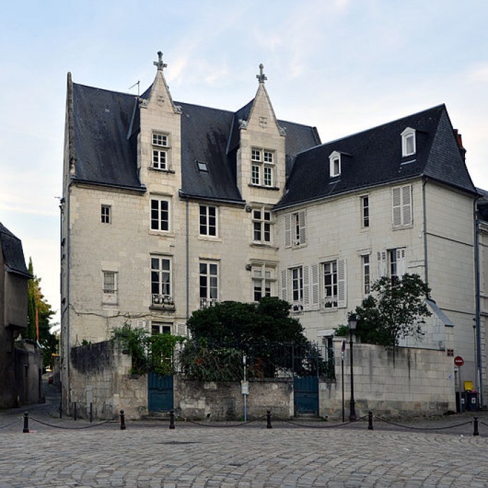Photo de Maison canoniale, 1 Place Grégoire-de-Tours à Tours