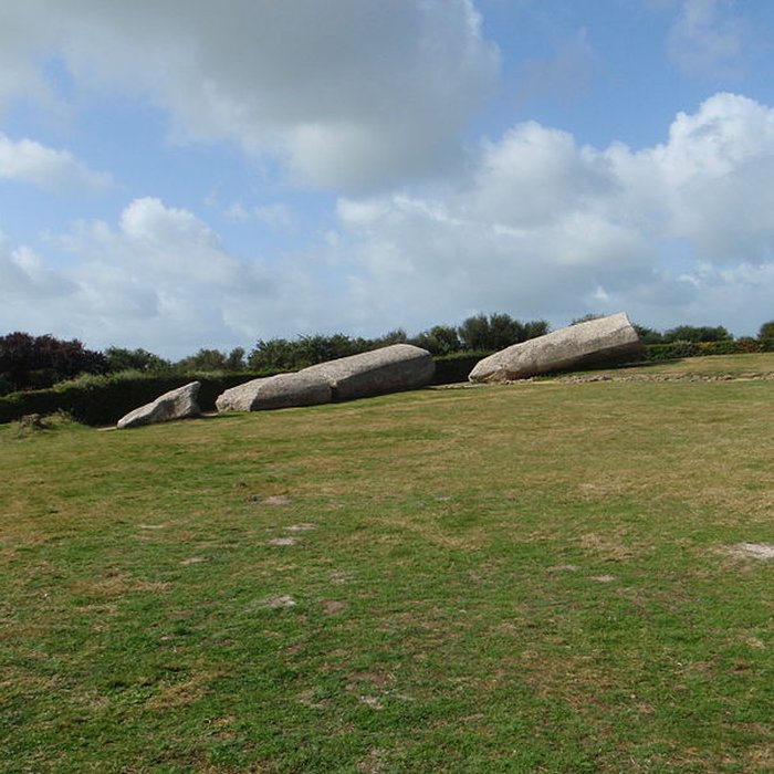 Photo de Grand menhir brisé dEr Grah à Locmariaquer