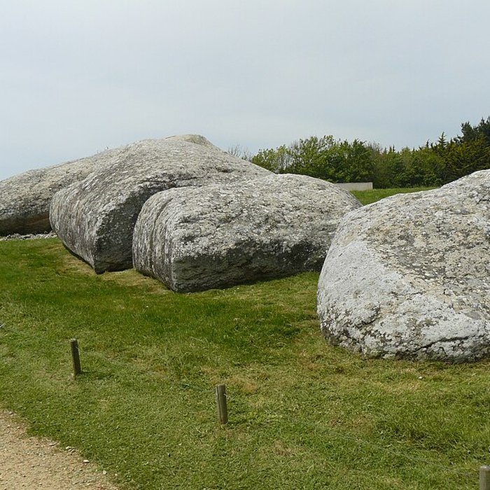 Photo de Grand menhir brisé dEr Grah à Locmariaquer