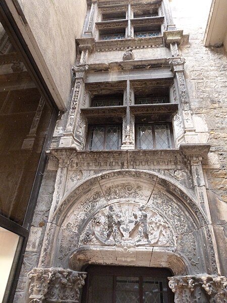 Maison Combettes à Villefranche-de-Rouergue