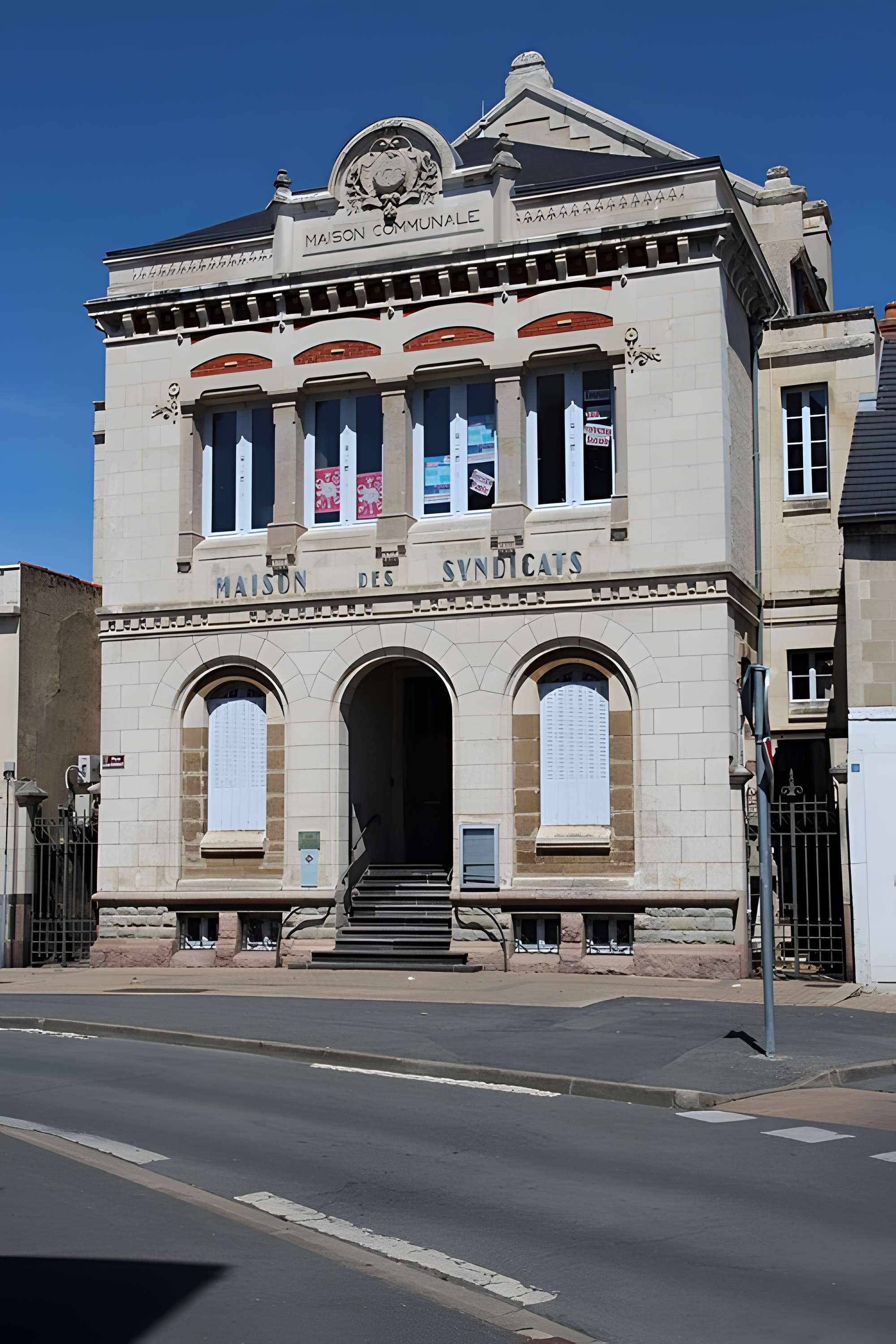 Maison communale à Montluçon