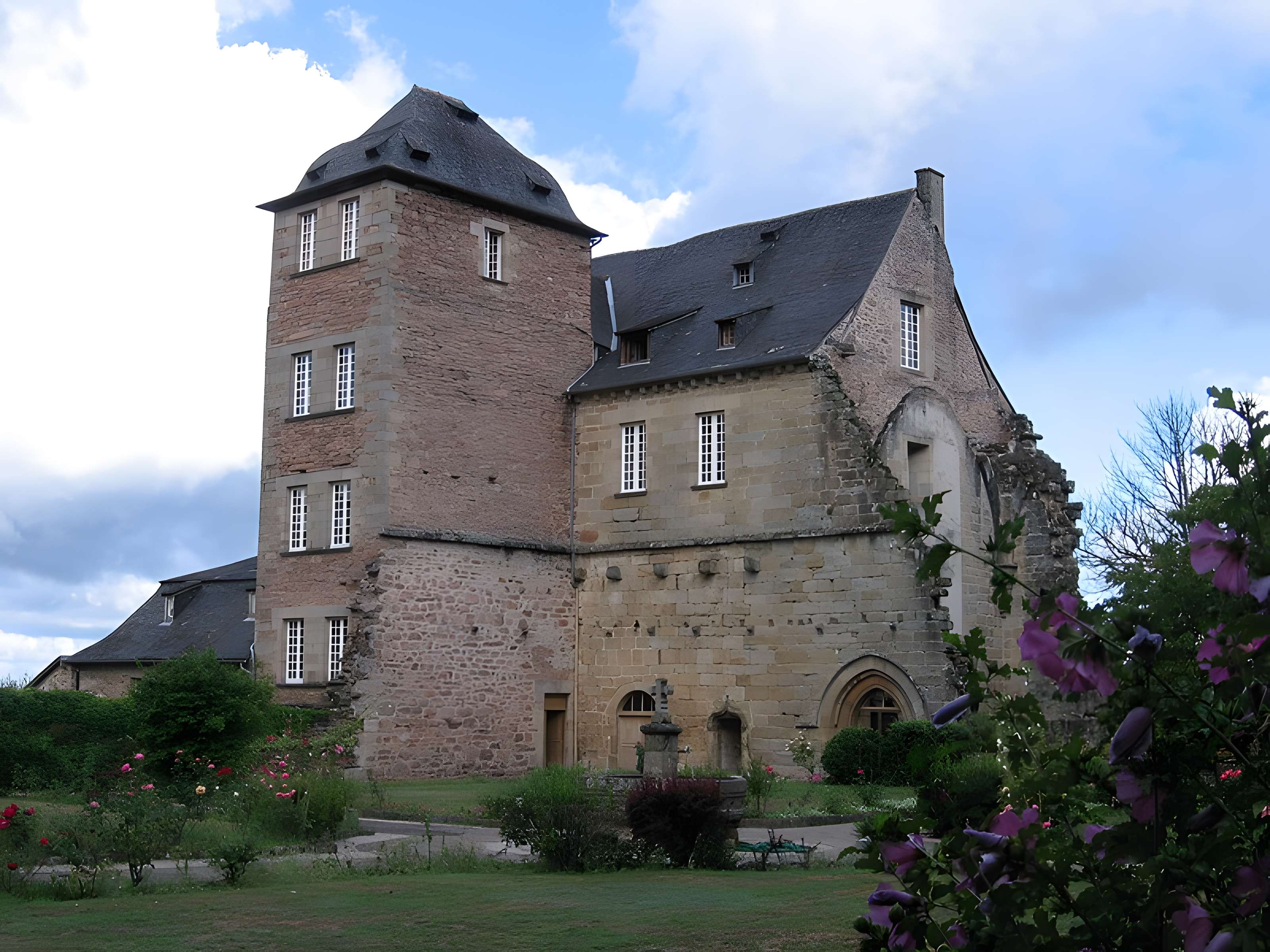Abbaye Saint-Etienne d'Aubazine
