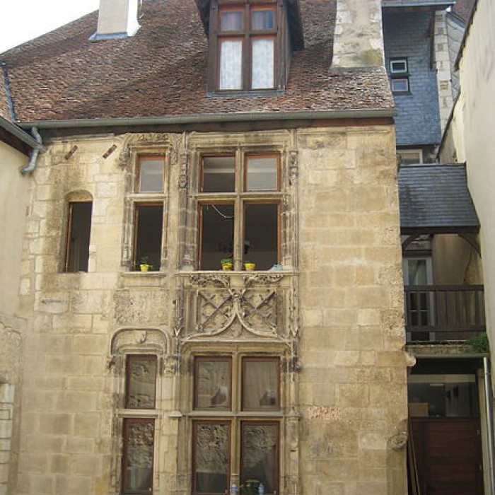 Photo de Maison de Bienaimé Georges à Bourges