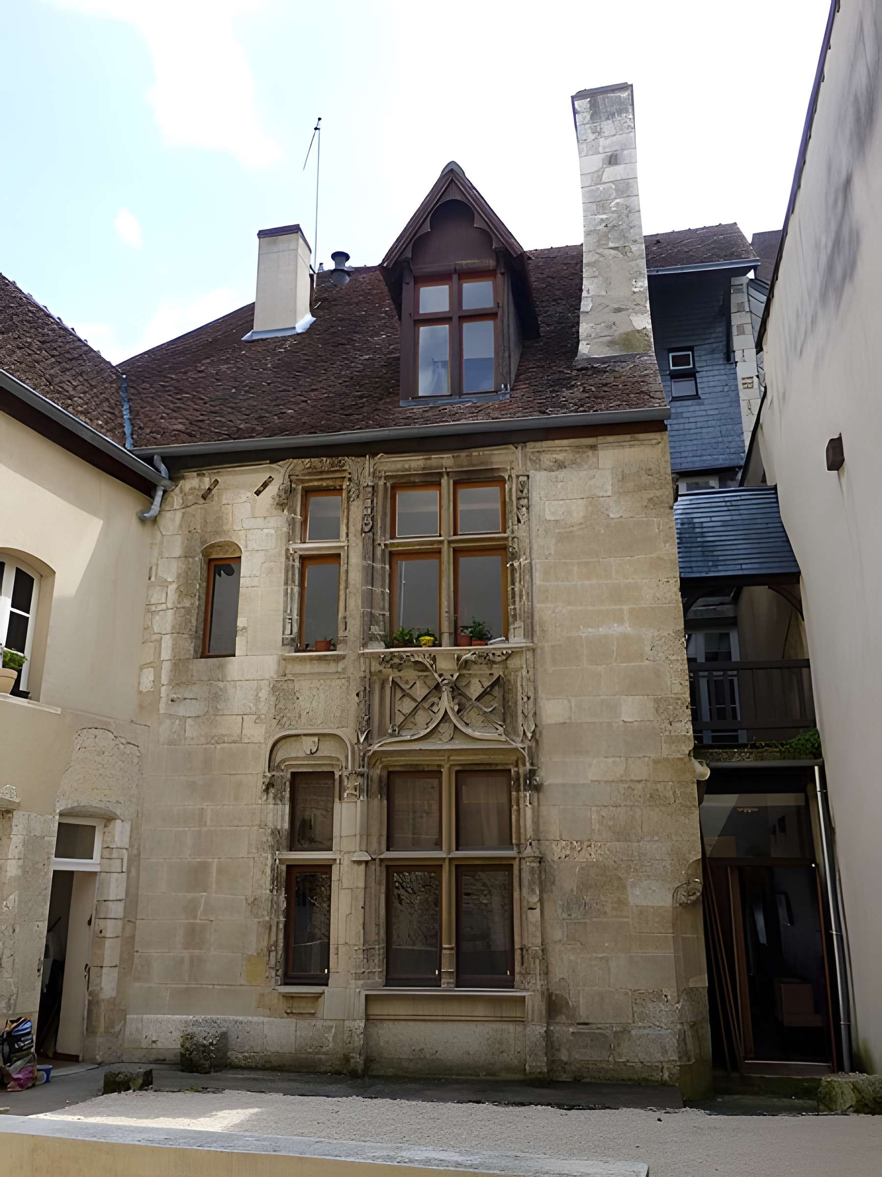 Maison de Bienaimé Georges à Bourges