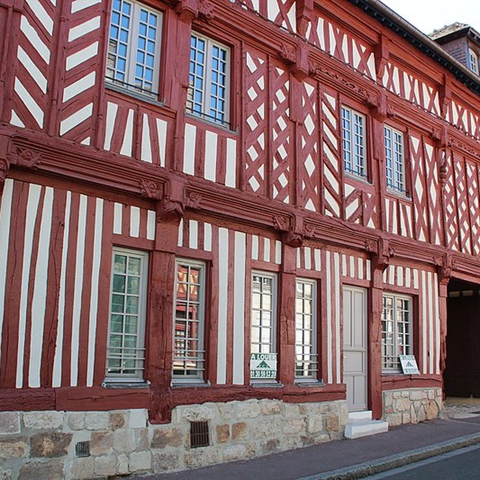 Photo de Maison de bois, 39 Rue de Paris à Houdan