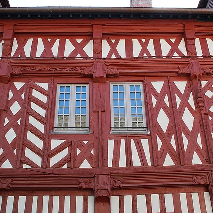 Photo de Maison de bois, 39 Rue de Paris à Houdan