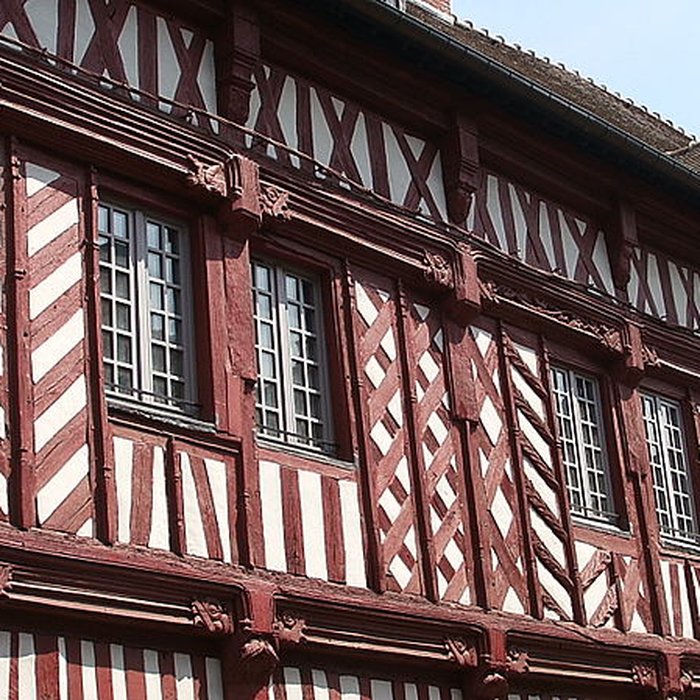 Photo de Maison de bois, 39 Rue de Paris à Houdan