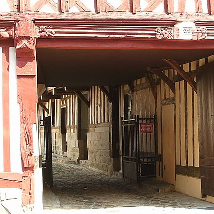 Photo de Maison de bois, 39 Rue de Paris à Houdan