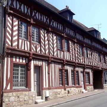 Maison de bois, 39 Rue de Paris à Houdan