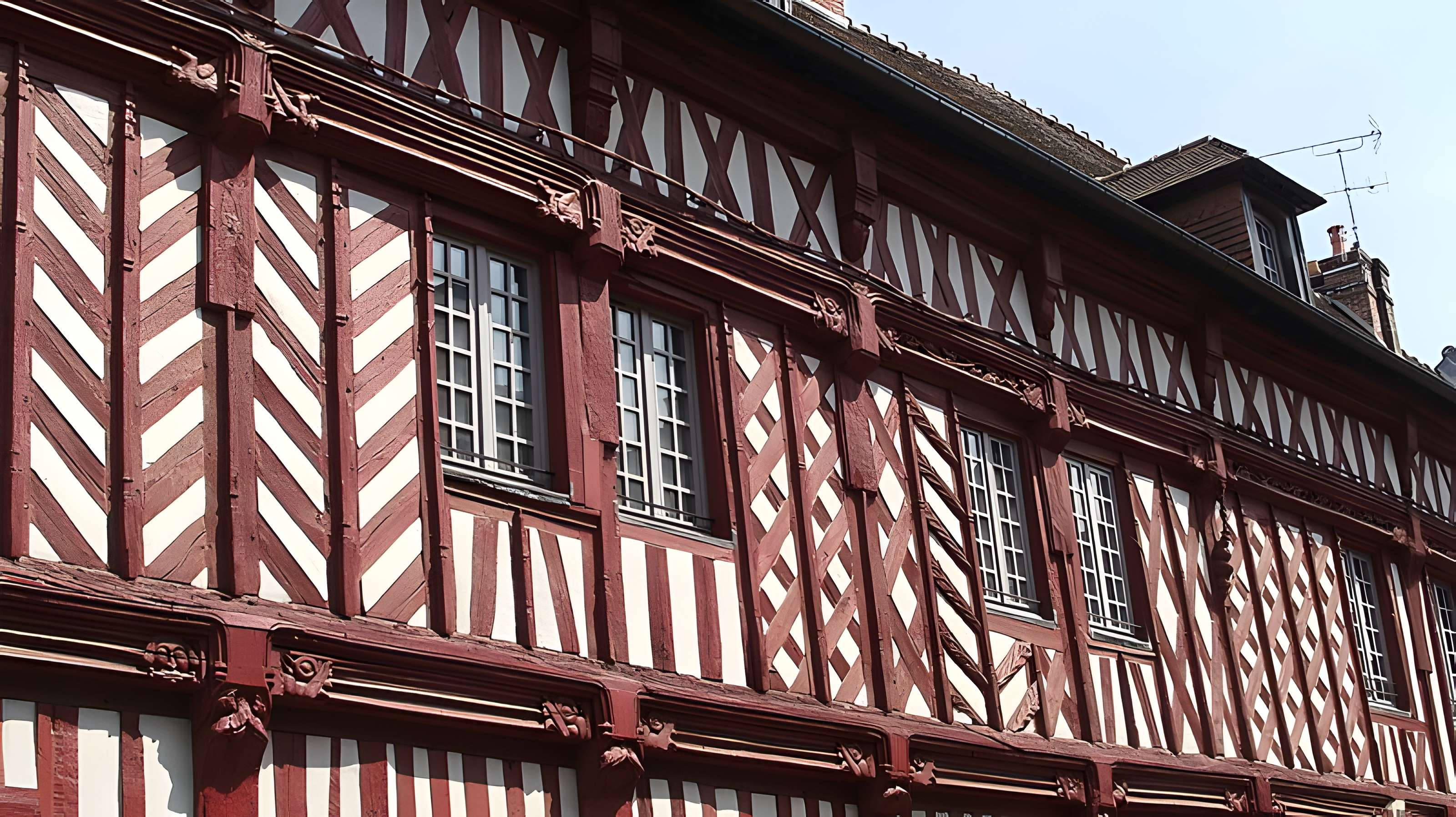 Maison de bois, 39 Rue de Paris à Houdan