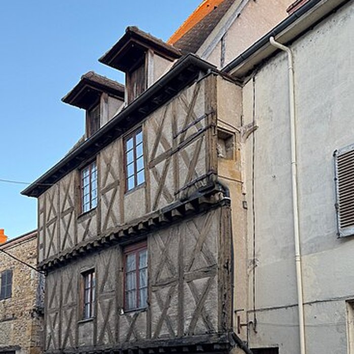 Photo de Maison de bois, Rue de lHôtel-de-Ville à Marcigny