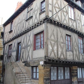 Maison de bois, Rue de lHôtel-de-Ville à Marcigny