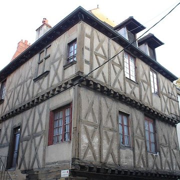 Maison de bois, Rue de lHôtel-de-Ville à Marcigny