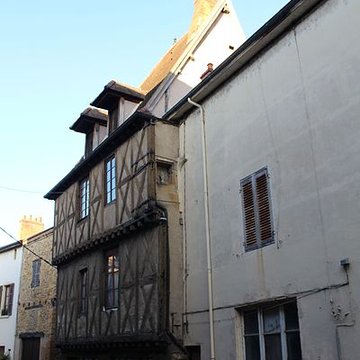 Maison de bois, Rue de lHôtel-de-Ville à Marcigny
