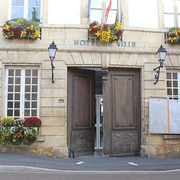 Maison de bois, Rue de lHôtel-de-Ville à Marcigny