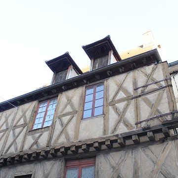 Maison de bois, Rue de lHôtel-de-Ville à Marcigny
