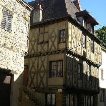 Maison de bois, Rue de lHôtel-de-Ville à Marcigny