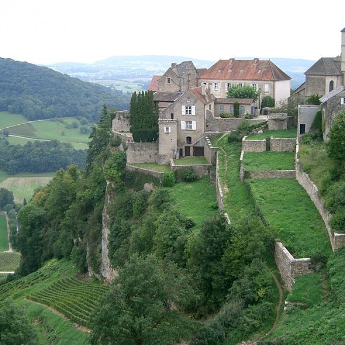 Photo de Maison de chanoinesse bénédictine du belvédère de la Rochette à Château-Chalon