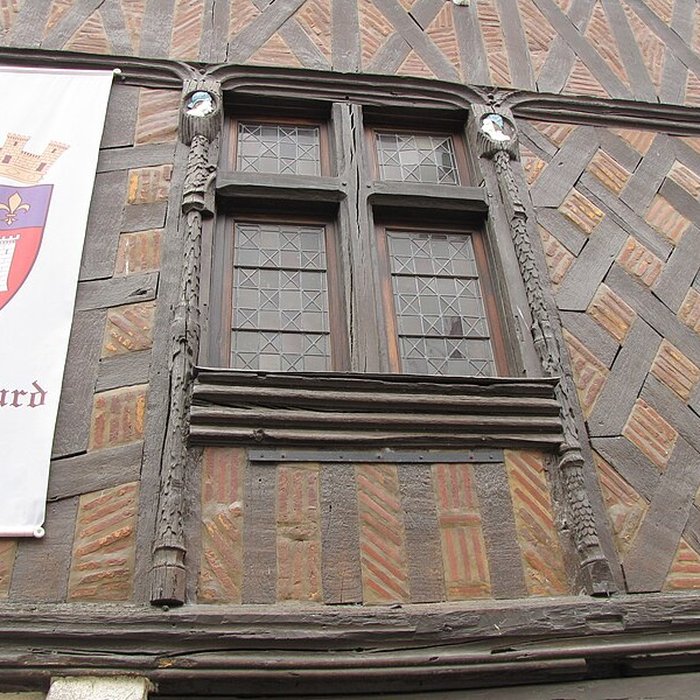 Photo de Maison de Jeanne dArc à Château-Renard