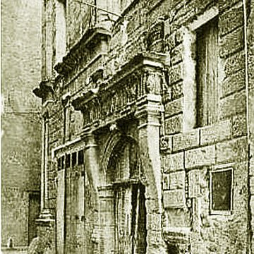 Maison de la Reine-Jeanne à Pertuis