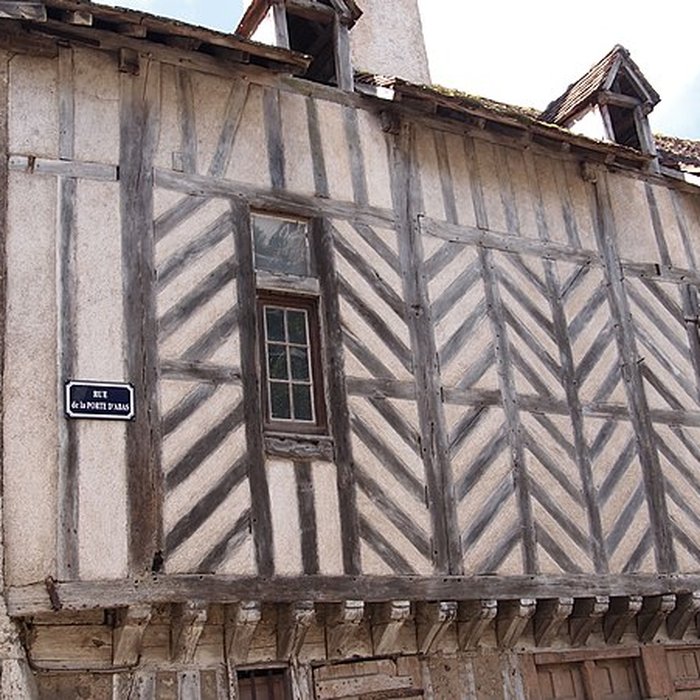 Photo de Maison de la Vierge à Châteaudun