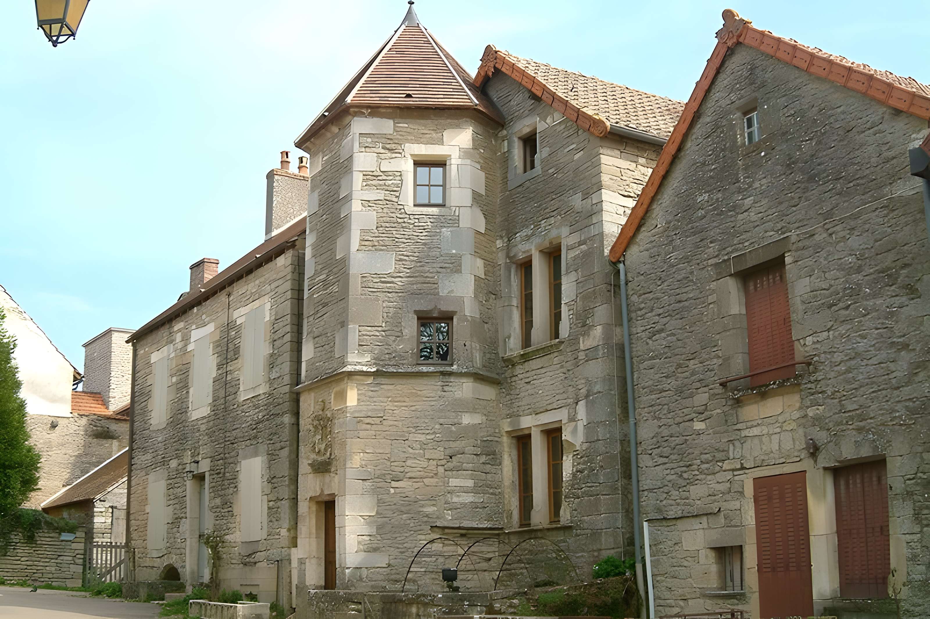 Maison de Saint-Georges à Châteauneuf-en-Auxois 
